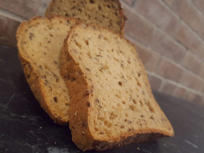 seeded gluten free loaf