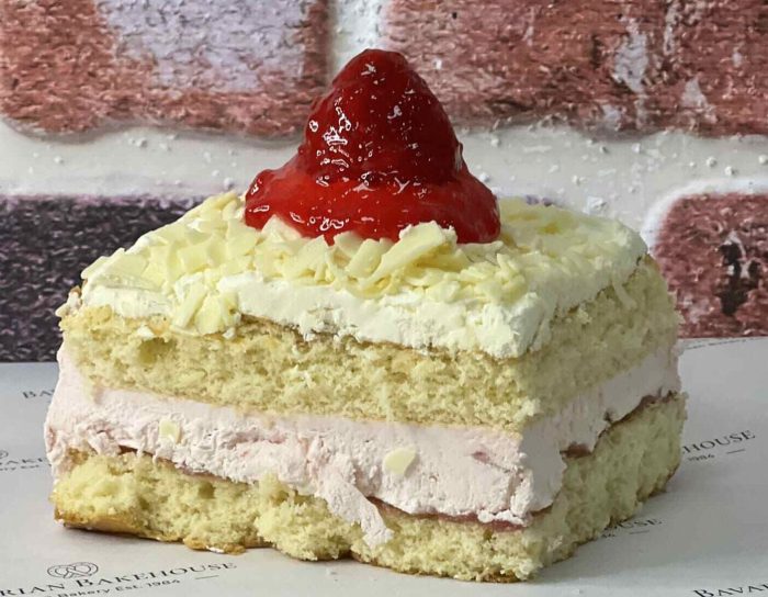 Strawberry Gateau Square