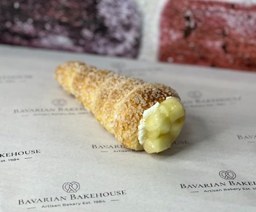 Bavarian Apple Cream Horns (2)