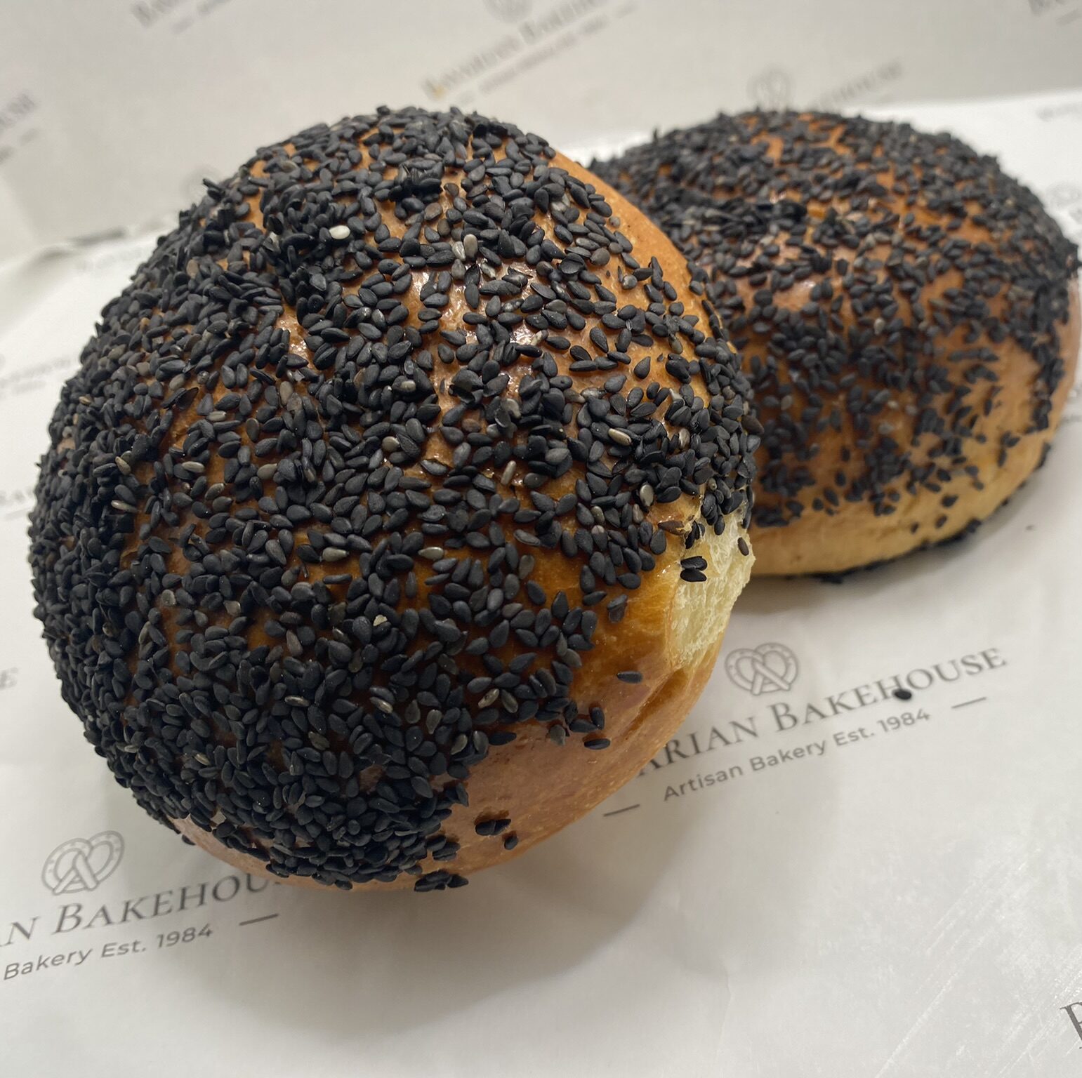 Black Sesame Brioche Burger Rolls x6