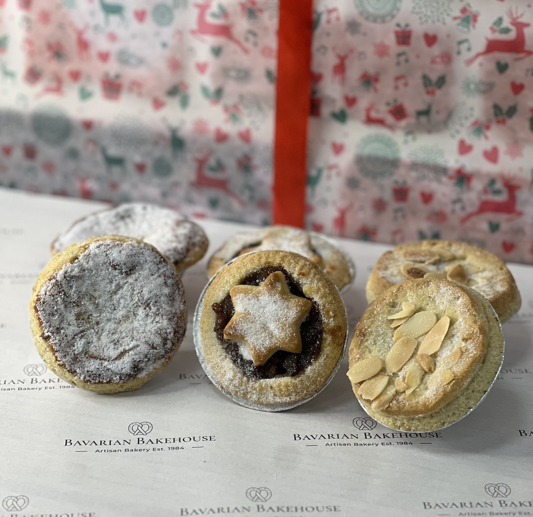 Luxury Mince Pies (6) - Almond/Iced/Vegan